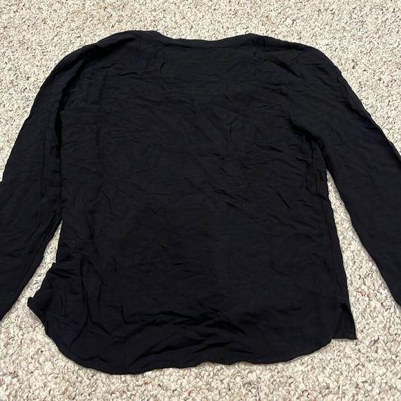 Express Black V-Neck Button Down Long Sleeve Blouse Sz Small - Picture 6 of 6